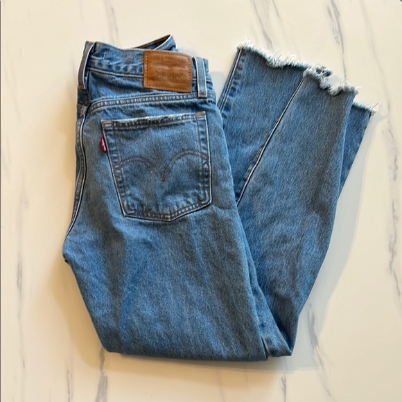 Levi's Denim - Cropped Blue Denim Jeans